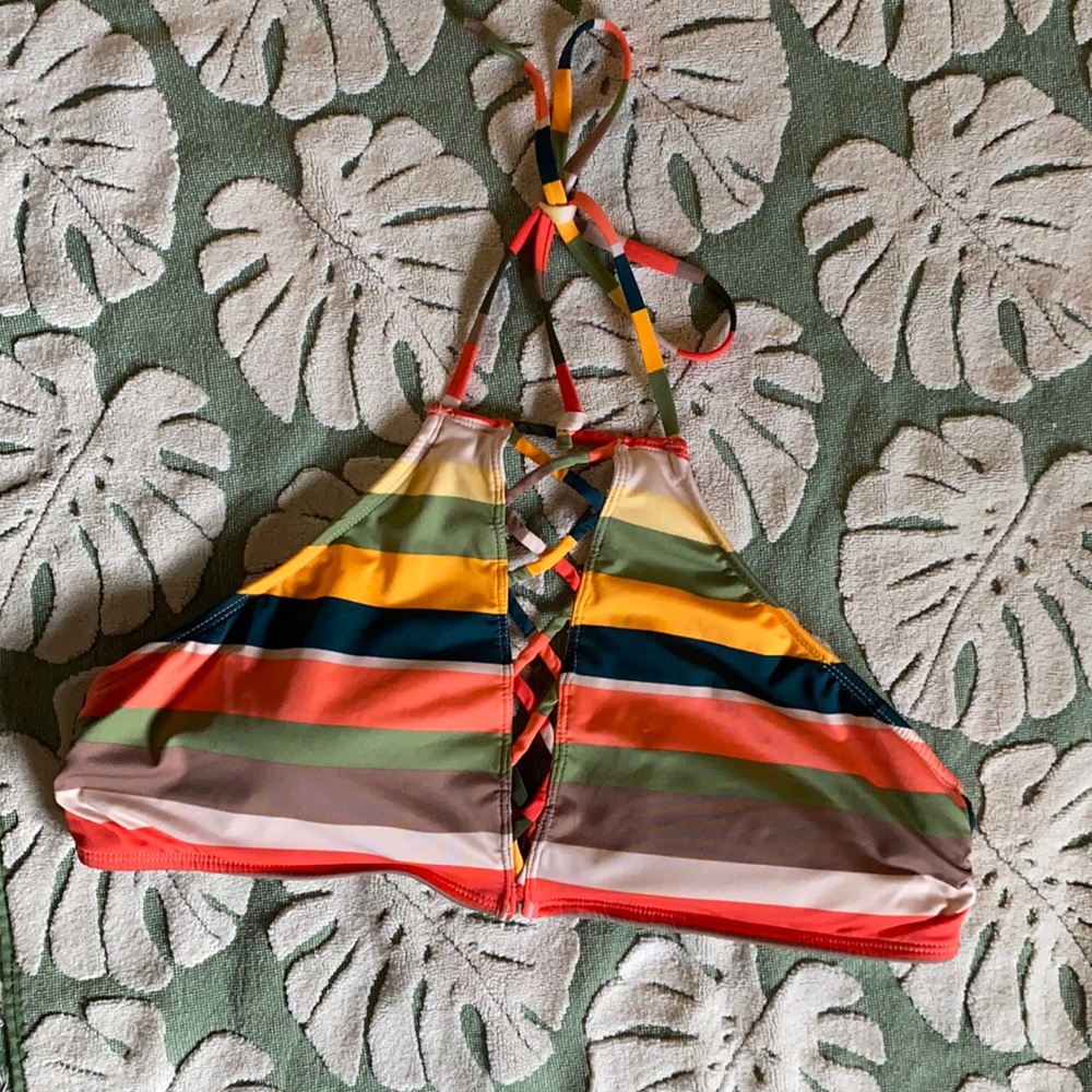 NWOT Xhilaration Striped Bathing Suit Top